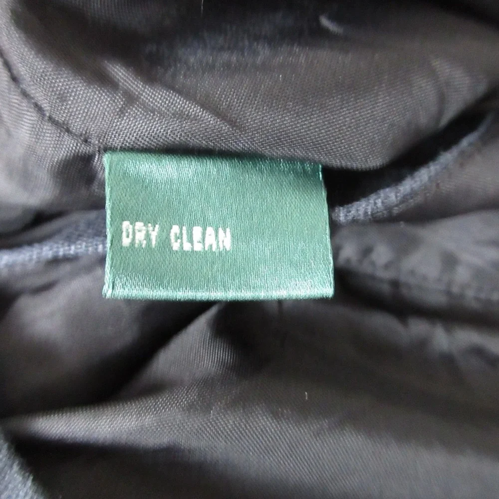 Lauren Ralph Lauren material clean zip
